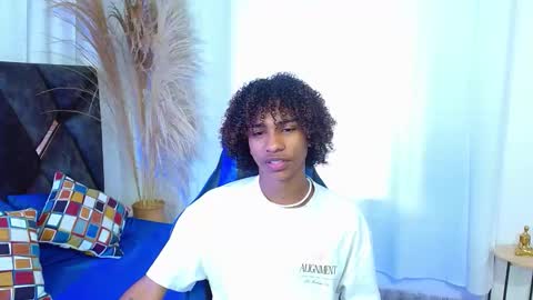 Angel online show from 12/04/25, 09:12