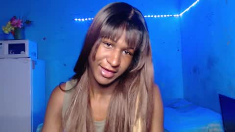 Danielle online show from 10/08/25, 04:54