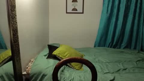  ANGELA ISABELLA  online show from 02/18/25, 10:25