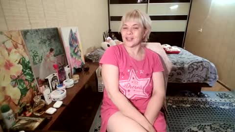 Snapshot of angelleah chatting on 06/12/26, 05:01 angelleah online show from 06/12/26, 05:01