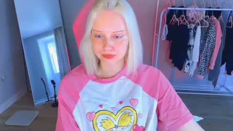 Cutie online show from 07/14/26, 08:41