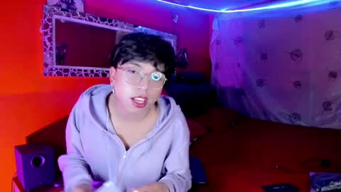 Angel  online show from 10/12/25, 08:52