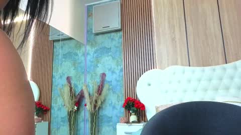 angellys online show from 04/14/26, 09:04