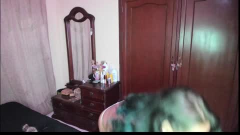 Angel online show from 12/19/24, 11:14