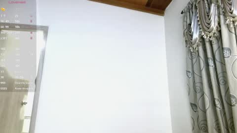 Snapshot of angelm888 chatting on 05/28/26, 02:42 Angelm888- online show from 05/28/26, 02:42