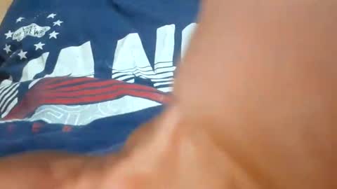 Snapshot of angelo3335 chatting on 12/20/25, 08:43 angelo3335 online show from 12/20/25, 08:43