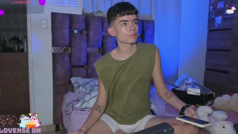 Angelo I work from home this is my room  online show from 01/25/25, 10:39