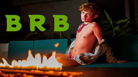 Angelo I work from home this is my room  online show from 03/06/25, 08:41