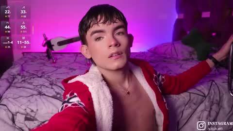 Angelo I work from home this is my room  online show from 10/14/25, 06:58