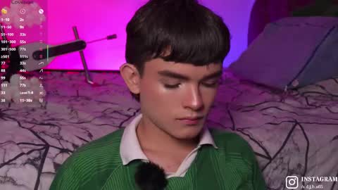 Angelo I work from home this is my room  online show from 10/19/25, 05:41