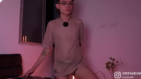 Angelo I work from home this is my room  online show from 02/13/26, 12:06