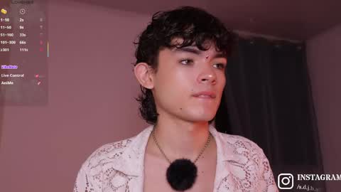 Snapshot of angelocute_ chatting on 04/19/26, 01:38 Angelo I work from home this is my room online show from 04/19/26, 01:38