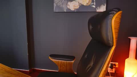 BlackWolf online show from 09/27/25, 12:21