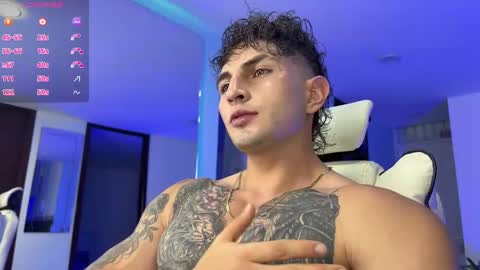 Snapshot of angeloferro1 chatting on 02/22/25, 01:33 Angelo Ferro online show from 02/22/25, 01:33