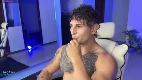 Snapshot of angeloferro1 chatting on 02/23/25, 01:24 Angelo Ferro online show from 02/23/25, 01:24