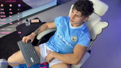 Snapshot of angeloferro1 chatting on 02/25/25, 02:14 Angelo Ferro online show from 02/25/25, 02:14