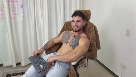 Snapshot of angeloferro1 chatting on 09/20/25, 01:28 Angelo Ferro online show from 09/20/25, 01:28