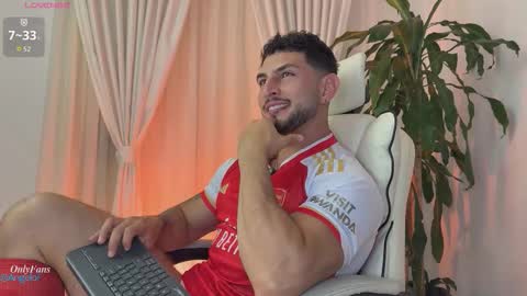 Snapshot of angeloferro1 chatting on 10/05/25, 01:59 Angelo Ferro online show from 10/05/25, 01:59