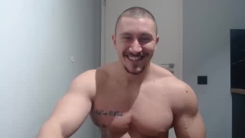  ------- SEX SHOW WITH GUYS AND GIRLS  MUSCLE SHOW online show from 02/25/25, 06:09