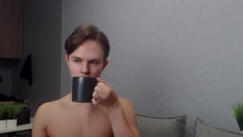 Angel online show from 11/21/25, 09:08