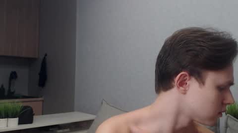 Angel online show from 12/21/25, 02:35