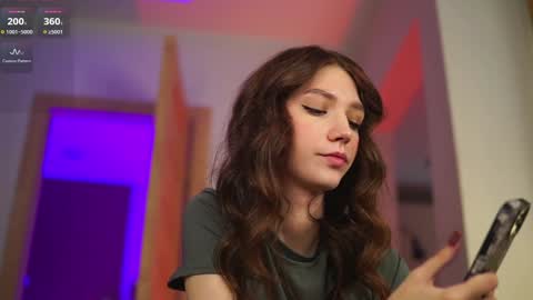 Nikki online show from 11/25/25, 04:56