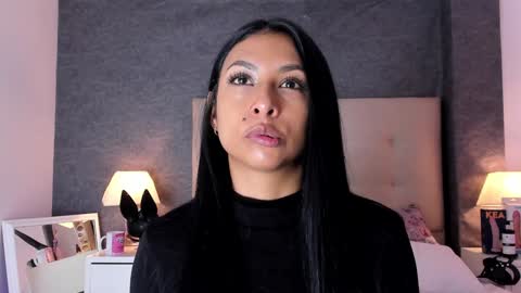 Angela online show from 02/04/25, 12:55