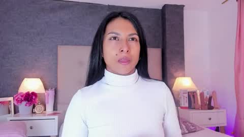 Angela online show from 10/04/25, 12:03