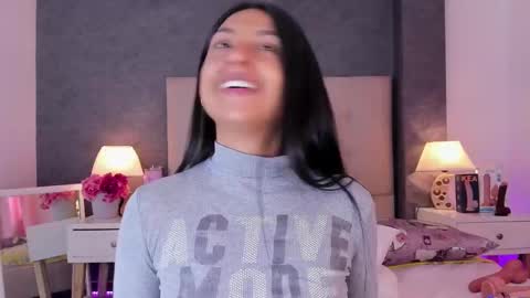 Angela online show from 10/11/25, 01:20