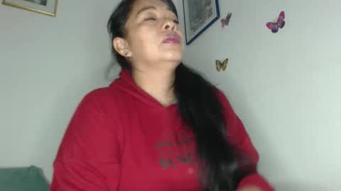 Snapshot of angelsexylatina chatting on 05/30/26, 07:22 rebeca online show from 05/30/26, 07:22