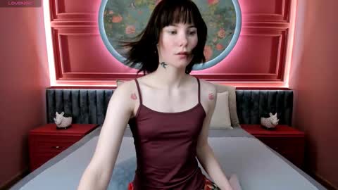 angelshy_ online show from 11/08/25, 12:27