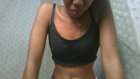 angeltta69 online show from 11/18/25, 05:56