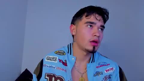 Angel Fox online show from 10/11/25, 06:50