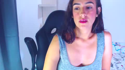 Snapshot of angie_dreamgirl chatting on 12/05/24, 02:22 IG angie dreamgirl01 online show from 12/05/24, 02:22