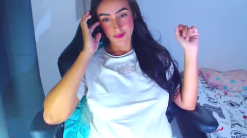 Snapshot of angie_dreamgirl chatting on 12/09/24, 10:30 IG angie dreamgirl01 online show from 12/09/24, 10:30