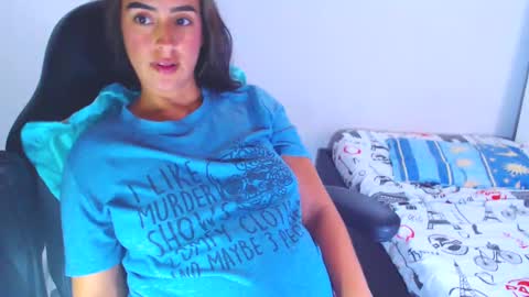 Snapshot of angie_dreamgirl chatting on 01/16/25, 06:59 IG angie dreamgirl01 online show from 01/16/25, 06:59