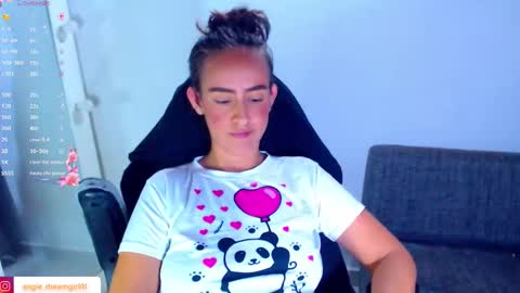 IG angie dreamgirl01 online show from 02/11/26, 03:11