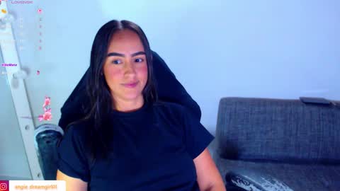 IG angie dreamgirl01 online show from 02/19/26, 11:45