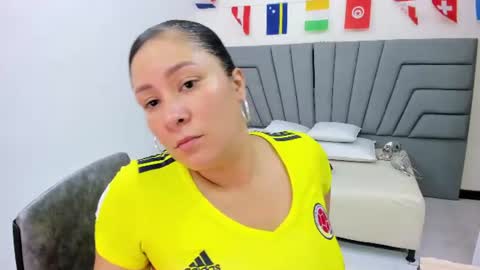 A N G I E.  online show from 07/03/26, 10:38