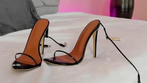 Angie online show from 02/26/25, 03:52