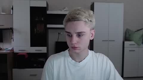 vodka online show from 03/10/25, 04:38