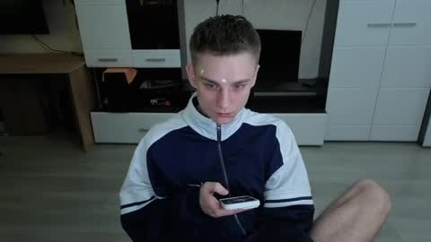 Snapshot of angryzan chatting on 04/24/26, 08:39 vodka online show from 04/24/26, 08:39