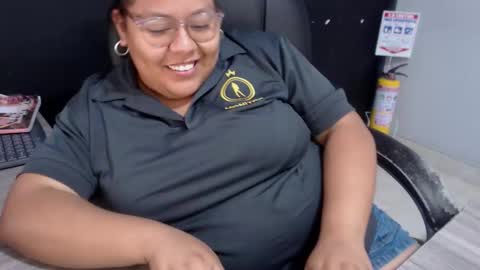 Snapshot of angy_ro12 chatting on 02/18/26, 08:38 angy online show from 02/18/26, 08:38