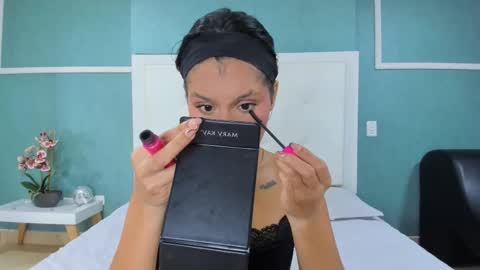 Ania online show from 10/11/25, 01:31