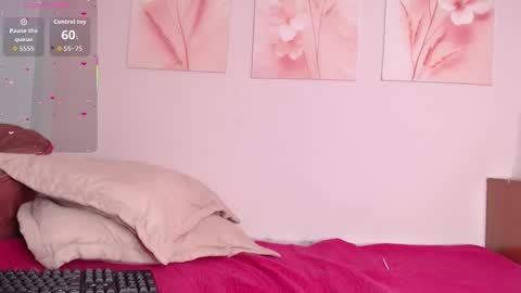     online show from 12/14/25, 06:56