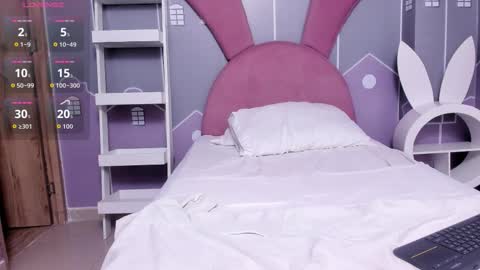 Anie online show from 03/25/26, 02:17