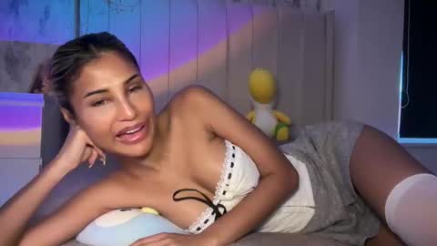 Snapshot of aniishaa chatting on 10/01/25, 09:15 anisha online show from 10/01/25, 09:15