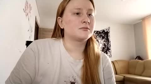 Anika online show from 10/09/25, 09:18