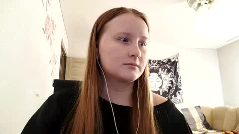 Snapshot of anika_lipps chatting on 04/21/26, 03:50 Anika online show from 04/21/26, 03:50