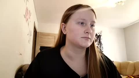Snapshot of anika_lipps chatting on 04/22/26, 09:44 Anika online show from 04/22/26, 09:44